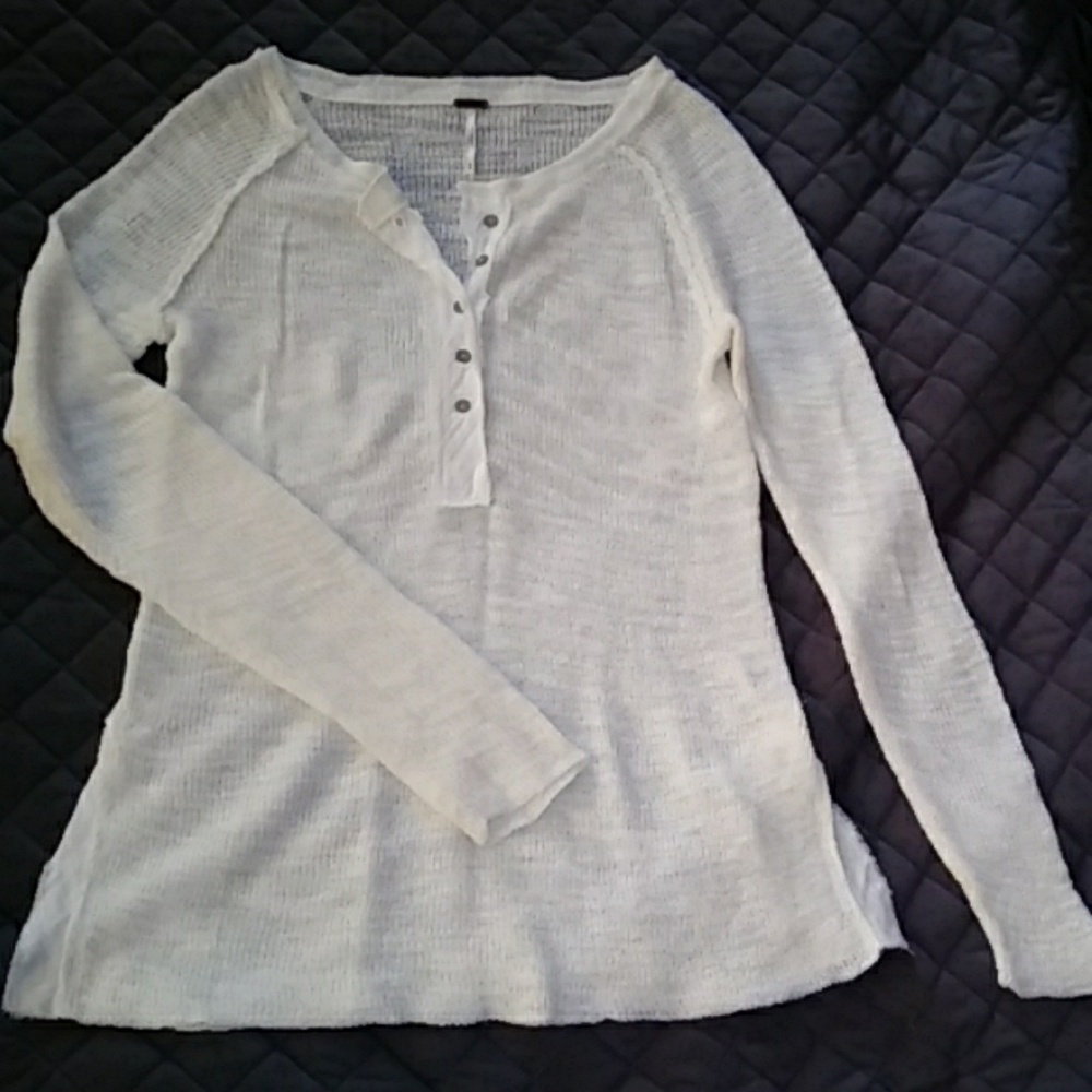 Free People thin see thru sweater top, sz M